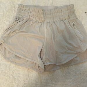 Light grey lulu lemon shorts